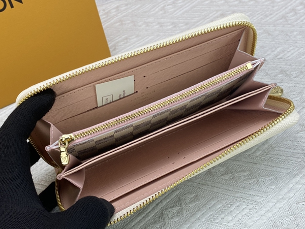 LVコピーウォレット角部分ディテール